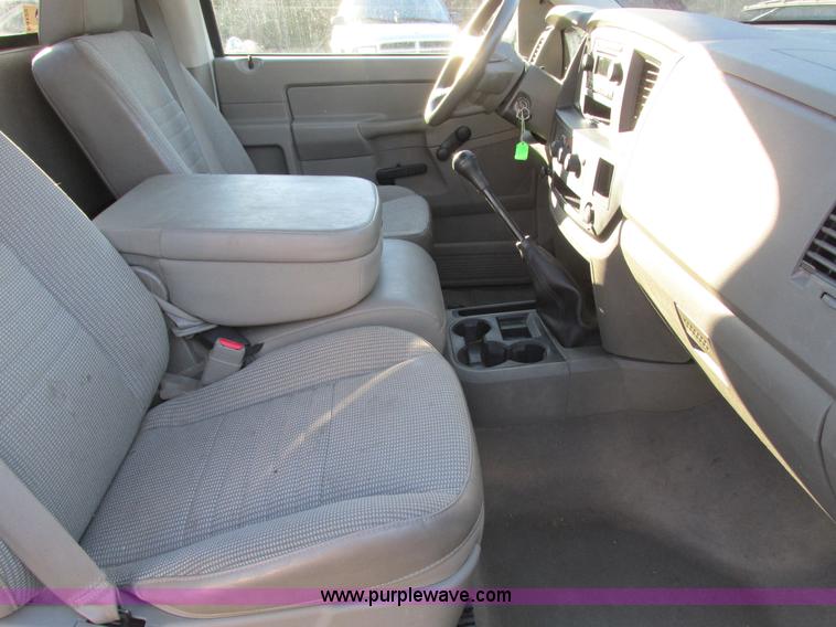 image for item F4122 2008 Dodge Ram 1500 short bed pickup truck