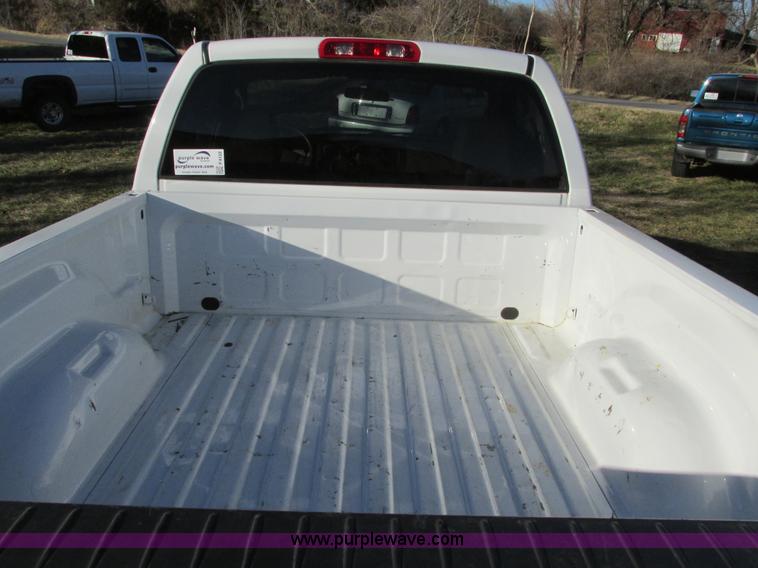 image for item F4122 2008 Dodge Ram 1500 short bed pickup truck