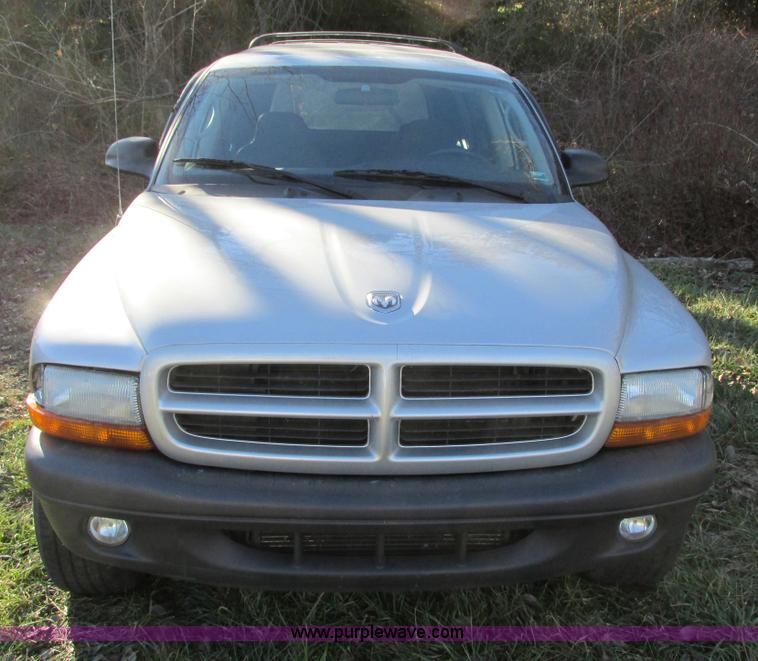 image for item F4125 2003 Dodge Durango SUV