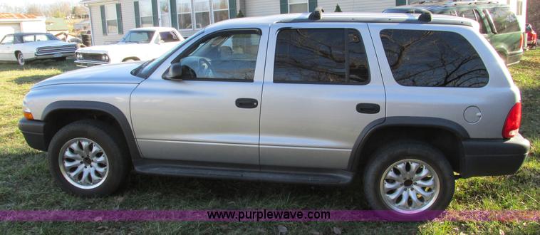 image for item F4125 2003 Dodge Durango SUV