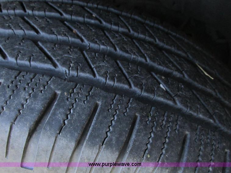 image for item F4125 2003 Dodge Durango SUV