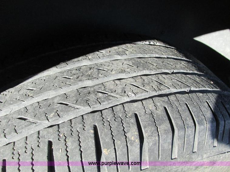 image for item F4125 2003 Dodge Durango SUV