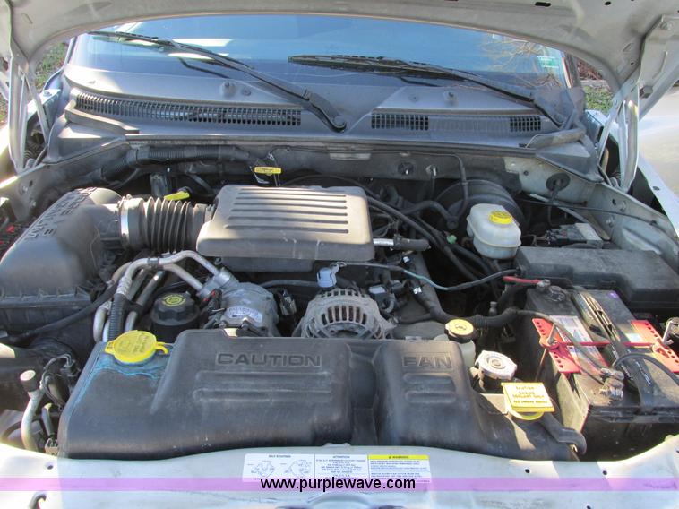 image for item F4125 2003 Dodge Durango SUV