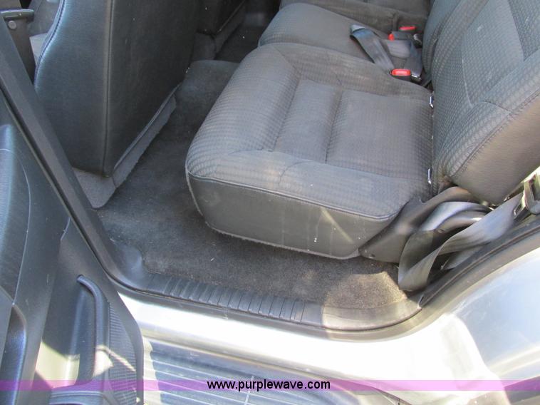image for item F4125 2003 Dodge Durango SUV