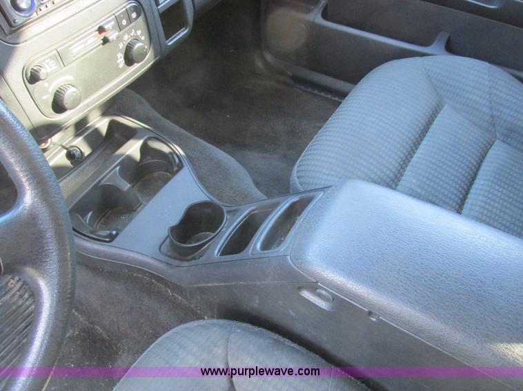 image for item F4125 2003 Dodge Durango SUV