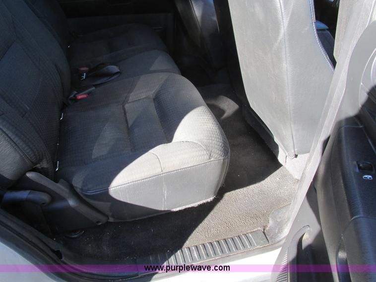 image for item F4125 2003 Dodge Durango SUV