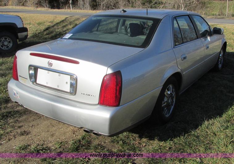 image for item F4128 2003 Cadillac DeVille