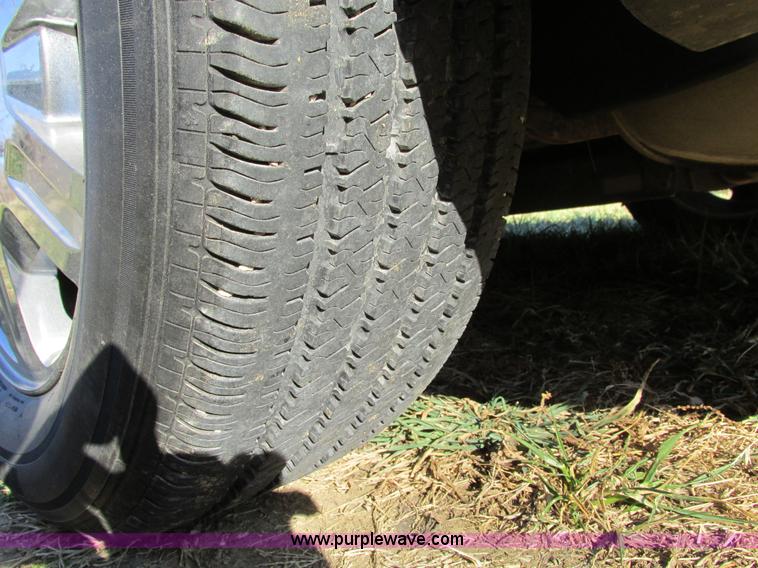 image for item F4128 2003 Cadillac DeVille