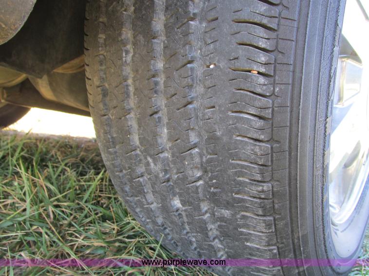 image for item F4128 2003 Cadillac DeVille