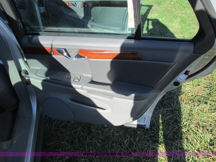 image for item F4128 2003 Cadillac DeVille