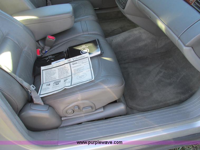 image for item F4128 2003 Cadillac DeVille