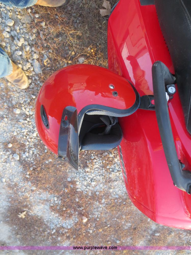 image for item F6551 2006 Honda CN2506 Helix scooter