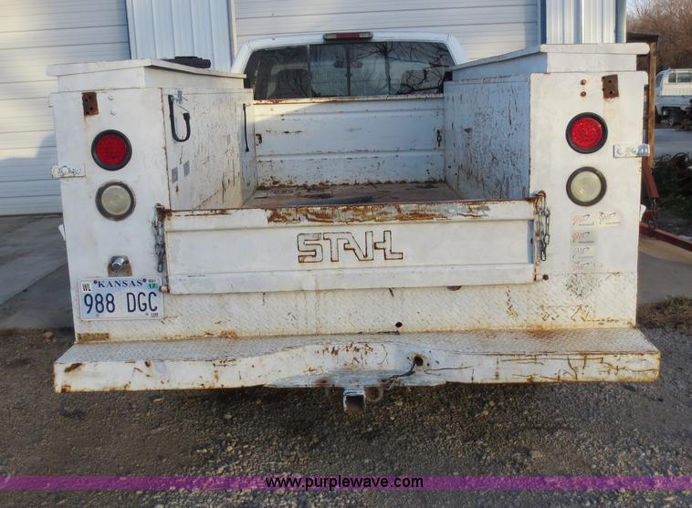 image for item F6552 1994 Chevrolet 2500 utility bed truck