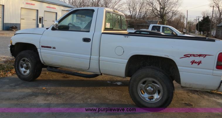 image for item F6553 1997 Dodge Ram 1500 LT 5.9L V8 OHV 16V gas engine