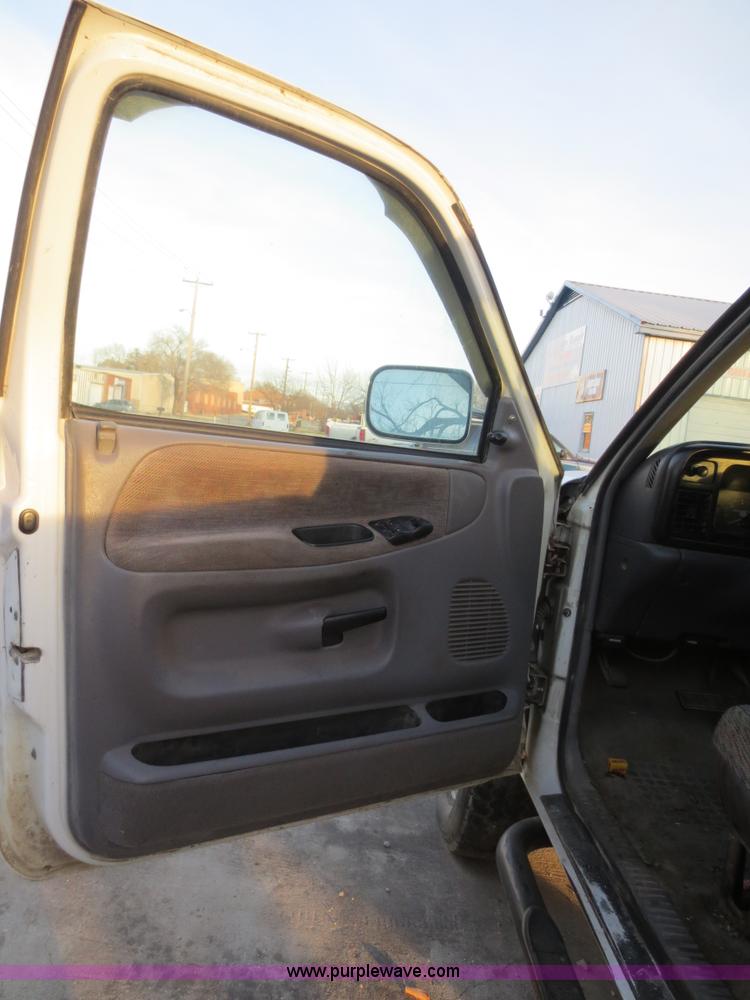 image for item F6553 1997 Dodge Ram 1500 LT 5.9L V8 OHV 16V gas engine