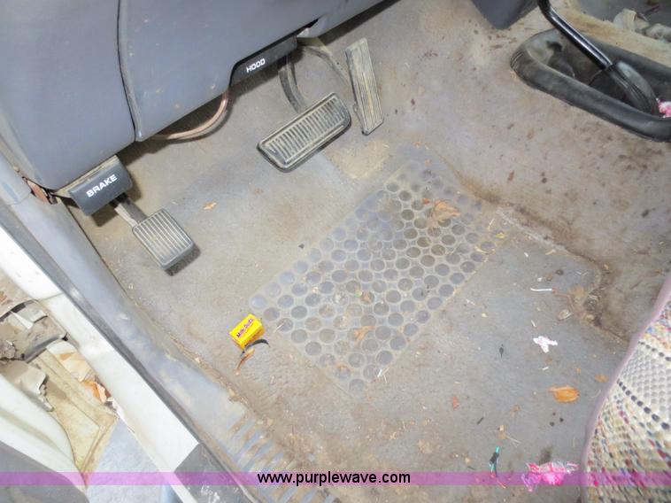 image for item F6553 1997 Dodge Ram 1500 LT 5.9L V8 OHV 16V gas engine