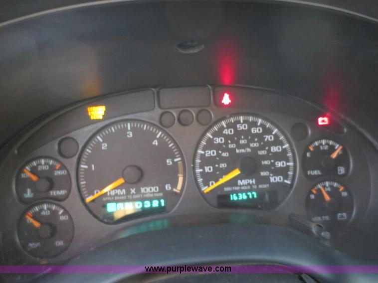 image for item F6554 2000 Chevrolet Blazer SUV