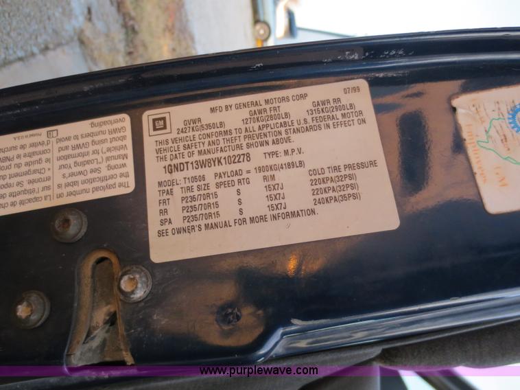 image for item F6554 2000 Chevrolet Blazer SUV