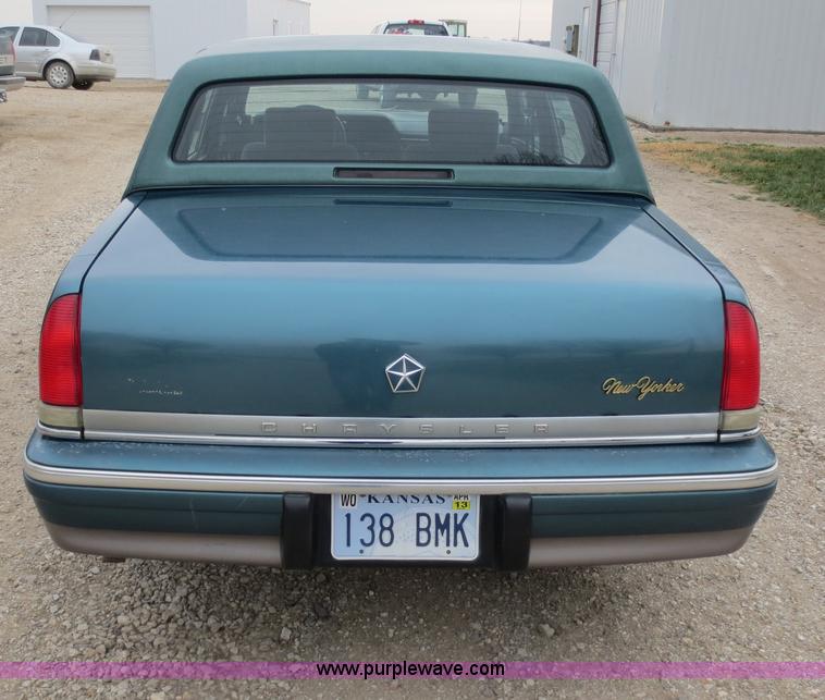 image for item F6555 1993 Chrysler New Yorker Fifth Avenue