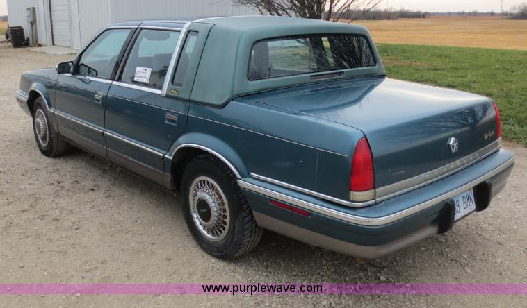 image for item F6555 1993 Chrysler New Yorker Fifth Avenue