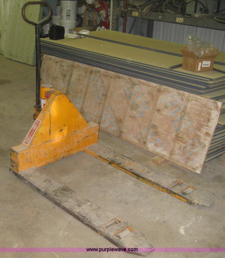 image for item M9152 Rol-Lift pallet jack
