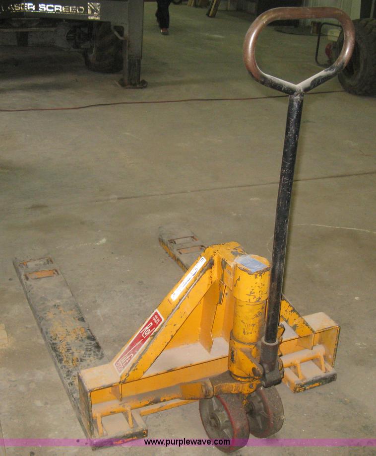 image for item M9152 Rol-Lift pallet jack
