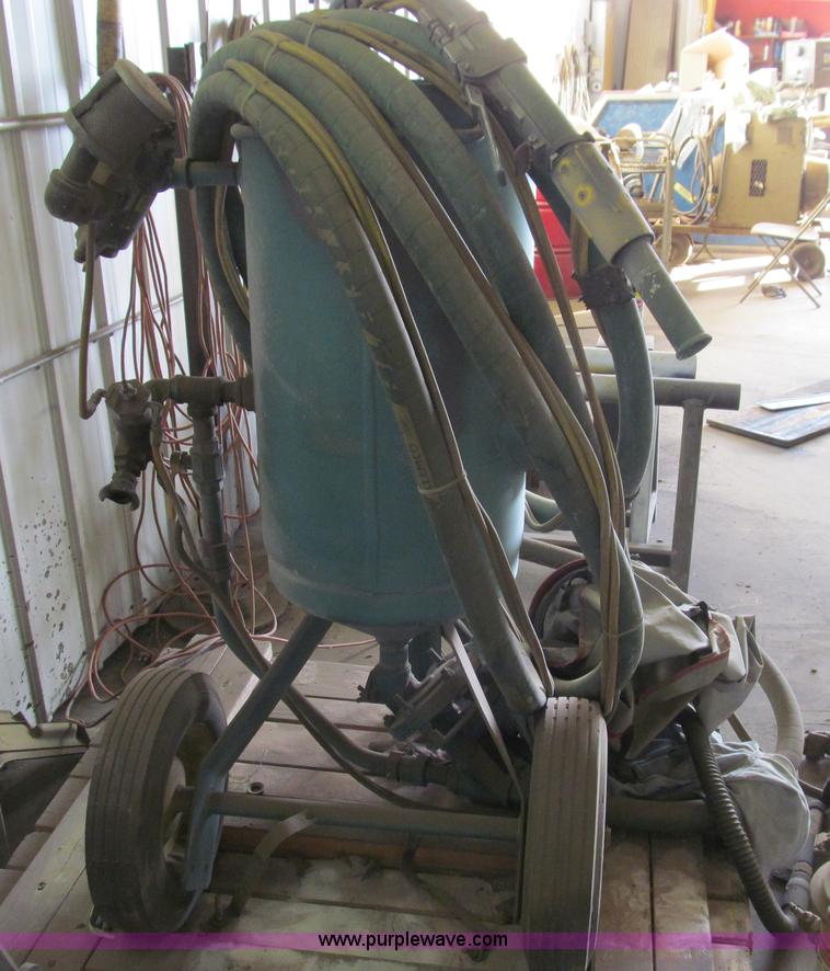 image for item O9115 Clemco 1648 abrasive blast machine
