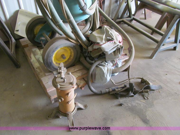 image for item O9115 Clemco 1648 abrasive blast machine