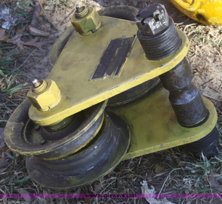 image for item O9840 Budged one ton electric hoist