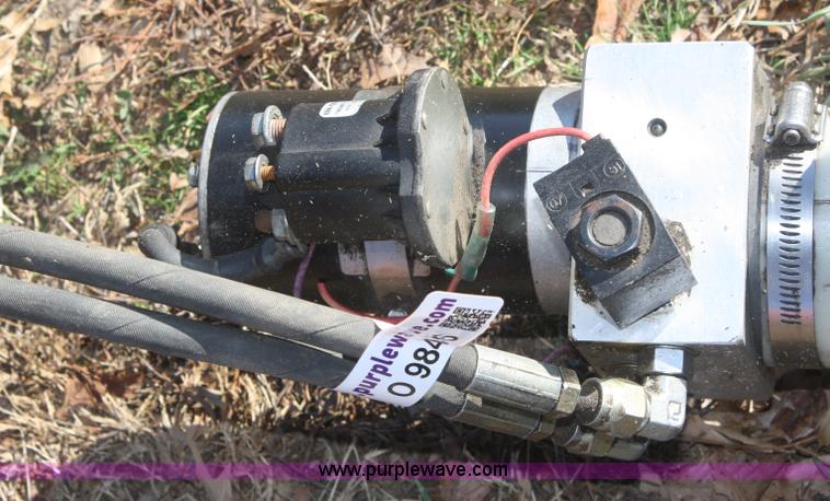 image for item O9846 Monarch Dynajack lift gate pump