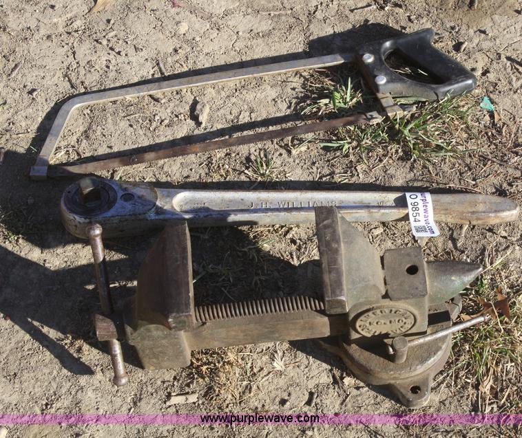 image for item O9854 JH Williams 3/4" ratchet