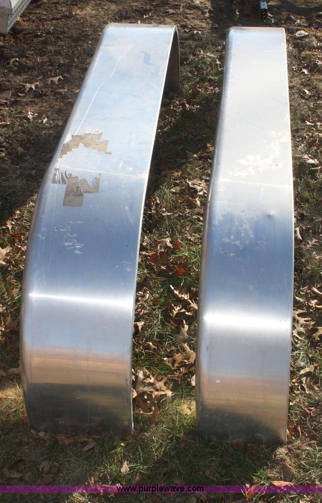image for item O9858 (2) aluminum fenders