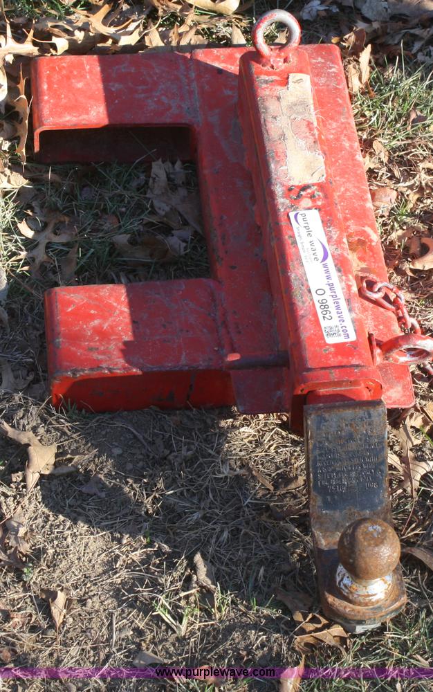 image for item O9862 Pallet fork receiver hitch