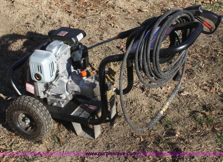 image for item O9866 Devilbliss pressure washer