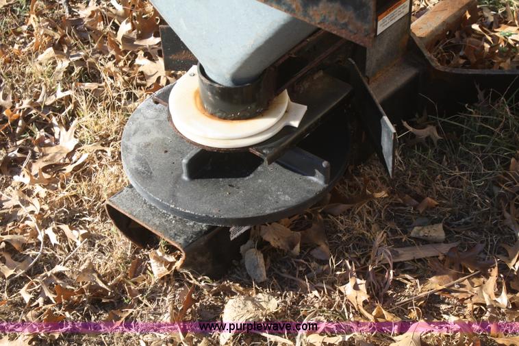 Sno Way tailgate salt spreader in Kansas City, KS Item O9869 sold