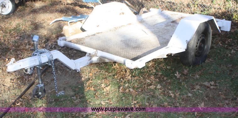 image for item O9872 Single axle trailer