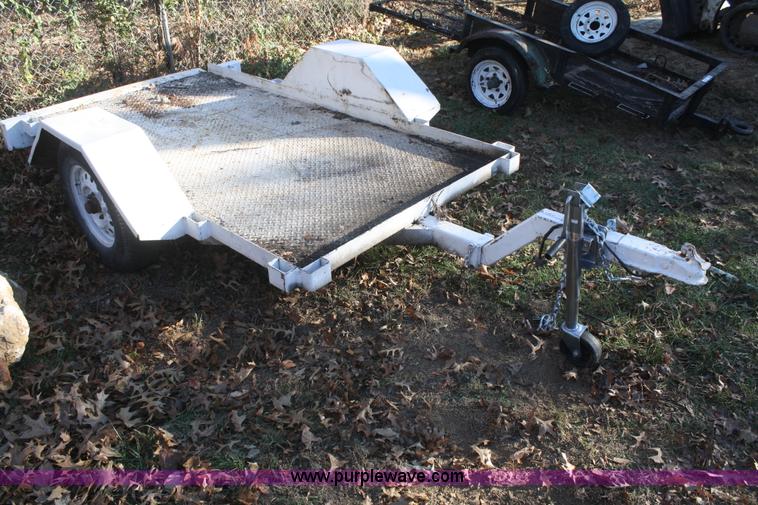 image for item O9872 Single axle trailer