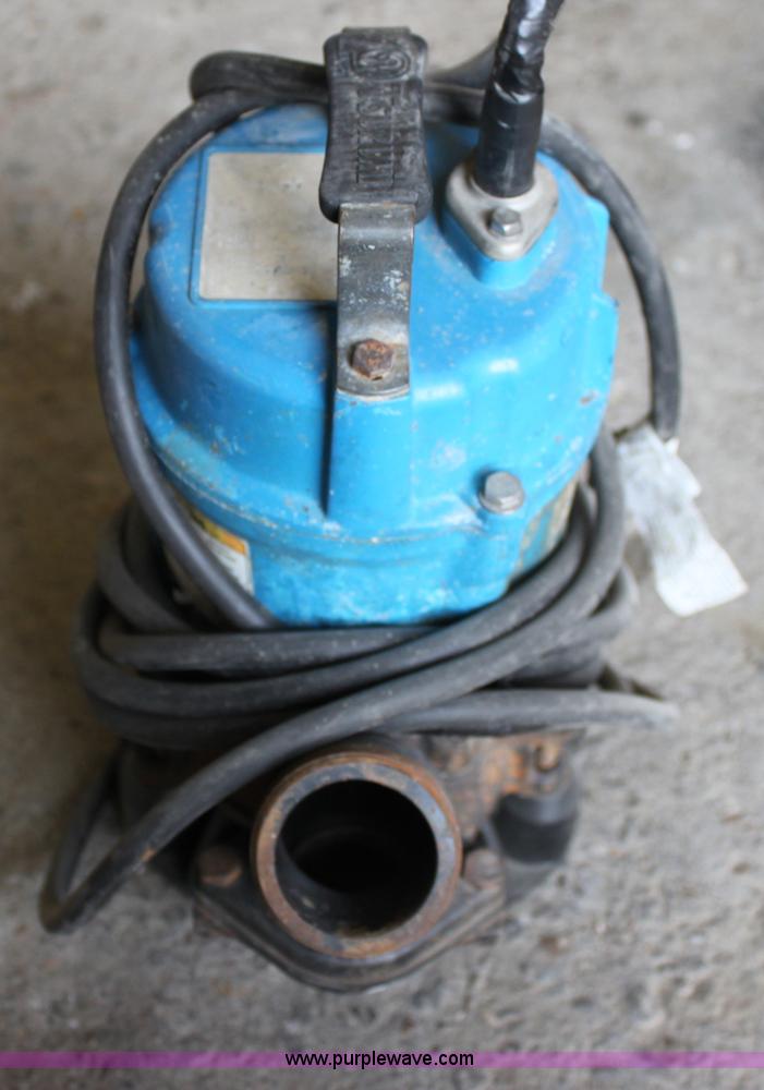 image for item V9437 Tsurumi pump