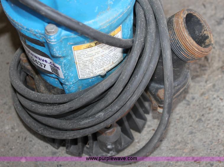 image for item V9437 Tsurumi pump