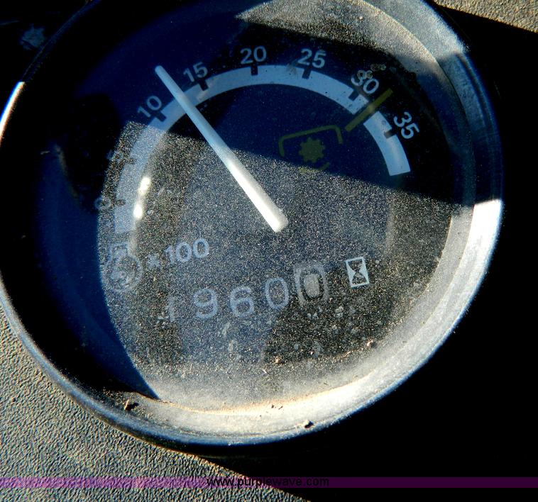 image for item Y9179 1994 John Deere 855 MFWD utility tractor