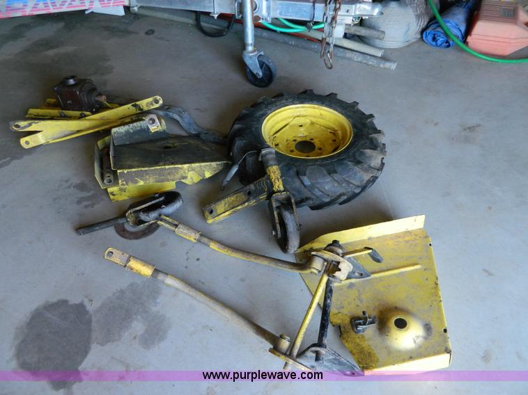 image for item Y9179 1994 John Deere 855 MFWD utility tractor