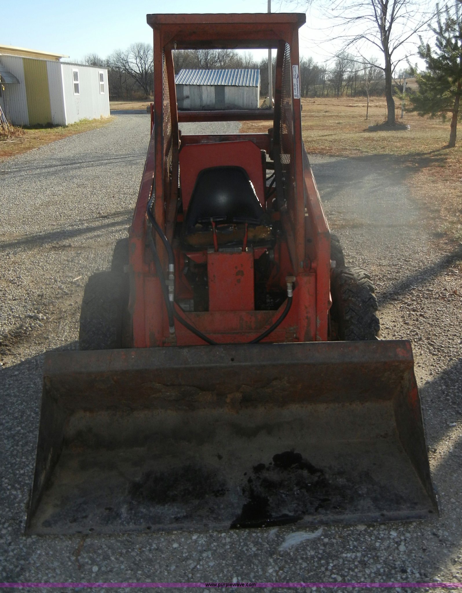 Gehl 2500 Hydro Cat skid steer in Linn, KS Item AB9917 sold Purple Wave