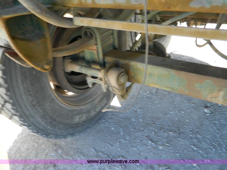 image for item B3977 1979 Brenner MC312 stainless tanker trailer