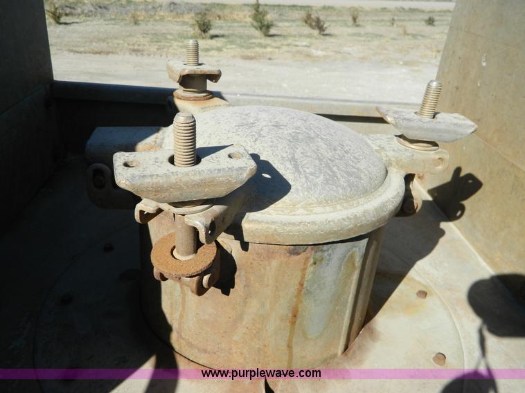 image for item B3977 1979 Brenner MC312 stainless tanker trailer