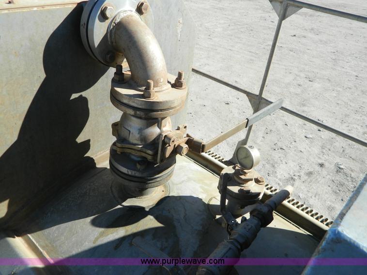 image for item B3977 1979 Brenner MC312 stainless tanker trailer