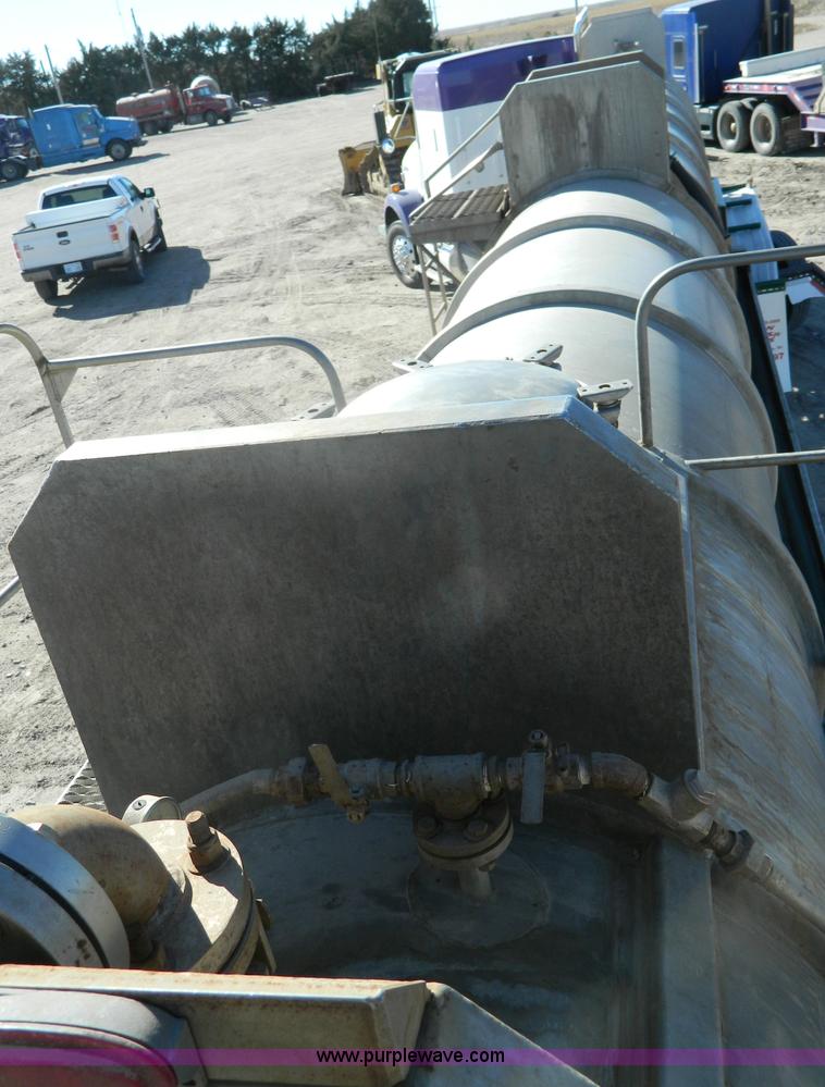 image for item B3977 1979 Brenner MC312 stainless tanker trailer