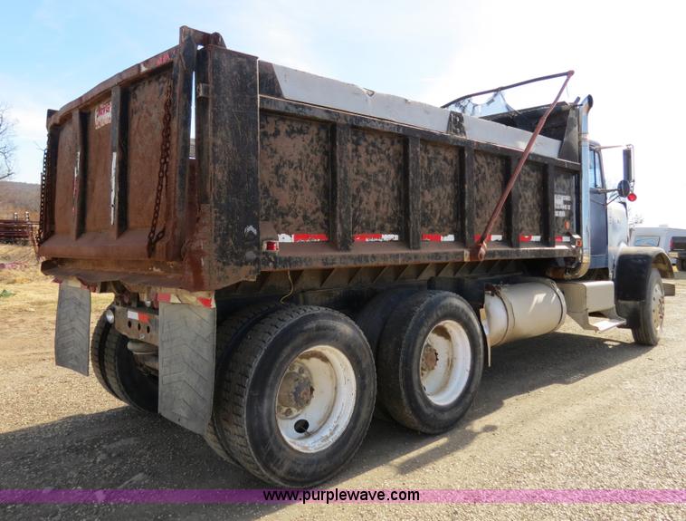 image for item B4540 1984 Freightliner FLC dump truck