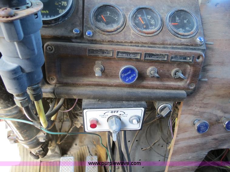 image for item B4540 1984 Freightliner FLC dump truck