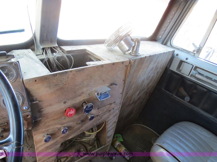 image for item B4540 1984 Freightliner FLC dump truck