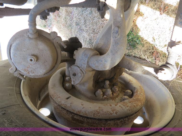 image for item B4540 1984 Freightliner FLC dump truck